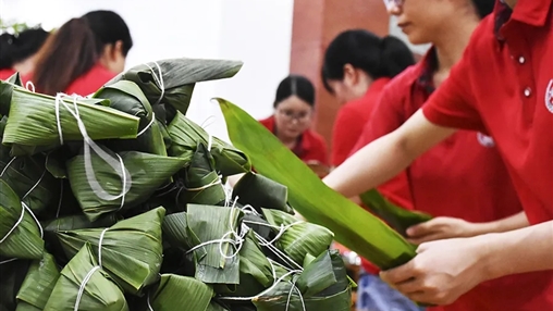 粽樂融融 | 百裕集團(tuán)營(yíng)銷中心共享端午文化魅力 百裕集團(tuán) 6月12日